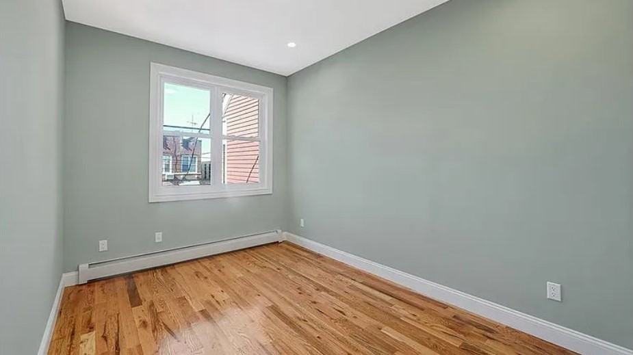 197 E 55th St #2 - Photo 7 of 9