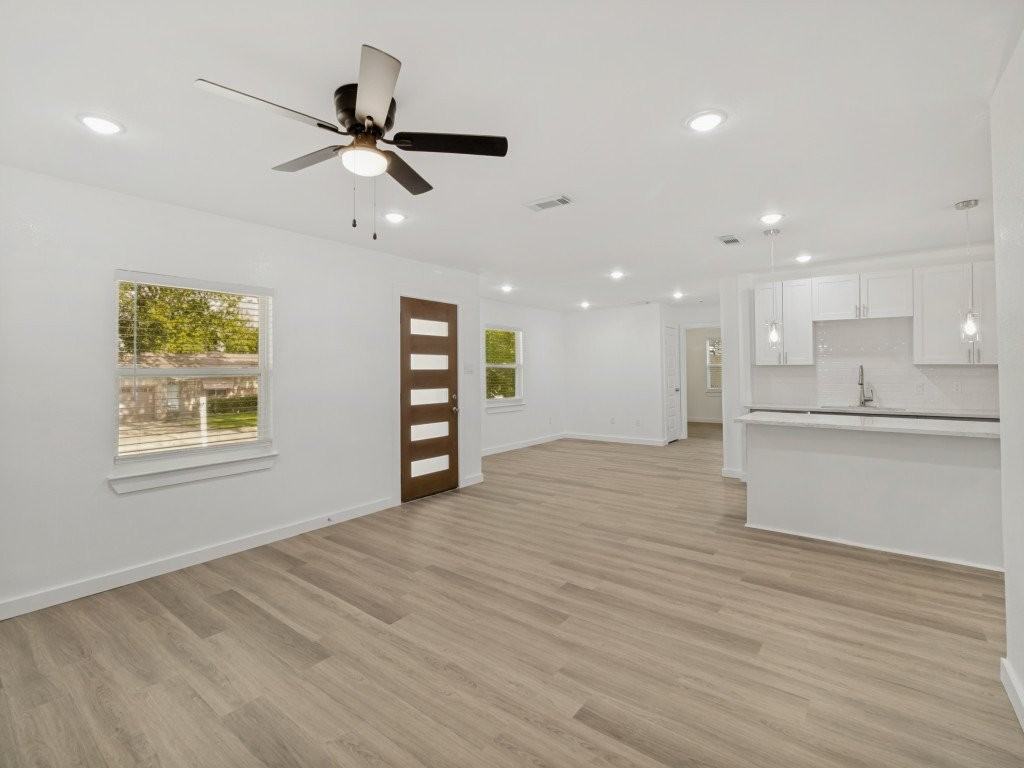 12057 Bellafonte Dr - Photo 3 of 15