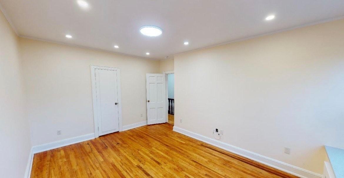 90-09 68th Ave - Photo 3 of 10