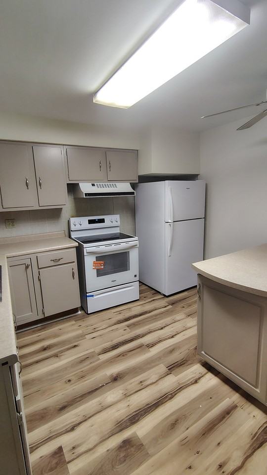 410 Fayette St - Photo 6 of 16