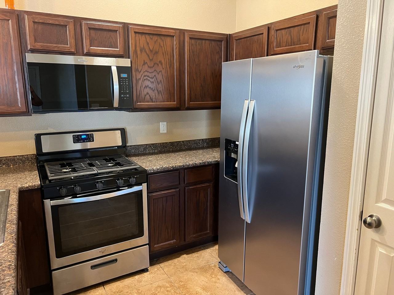 12037 Copper Mine Ln - Photo 4 of 26
