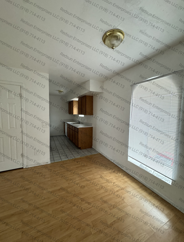 1407 West Highland Avenue - Photo 4 of 7