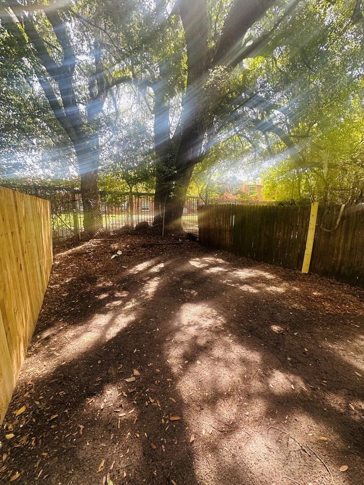 7203 Ken Knight Dr E - Photo 2 of 20