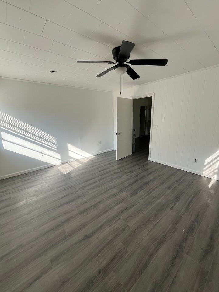 1455 Saint Andrews St #B - Photo 2 of 6