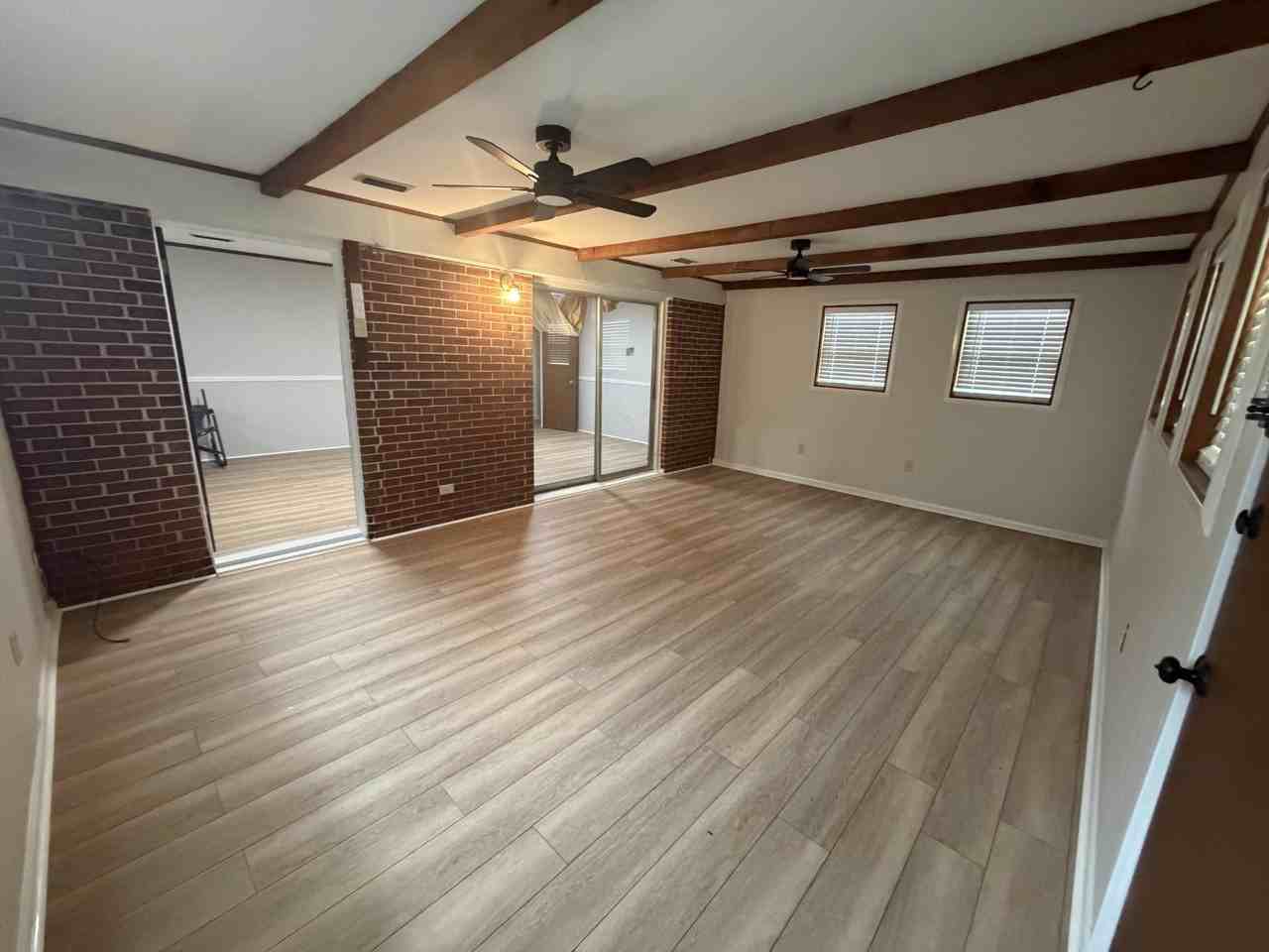 215 Cardinal Ln - Photo 5 of 20