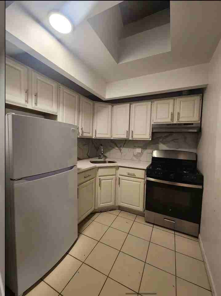 92-35 53rd Ave #3 - Photo 3 of 6