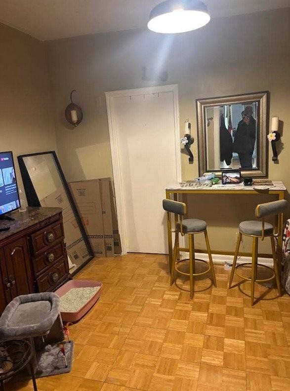 38 Lincoln Ave #2R - Photo 2 of 7