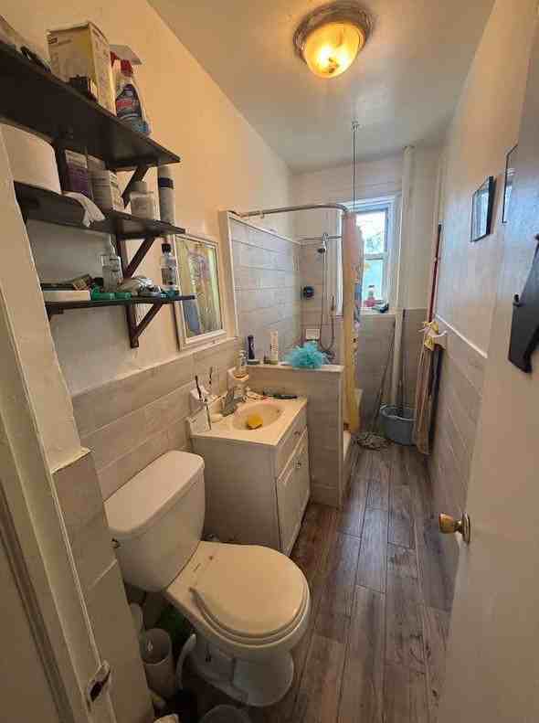 38 Lincoln Ave #2R - Photo 5 of 7