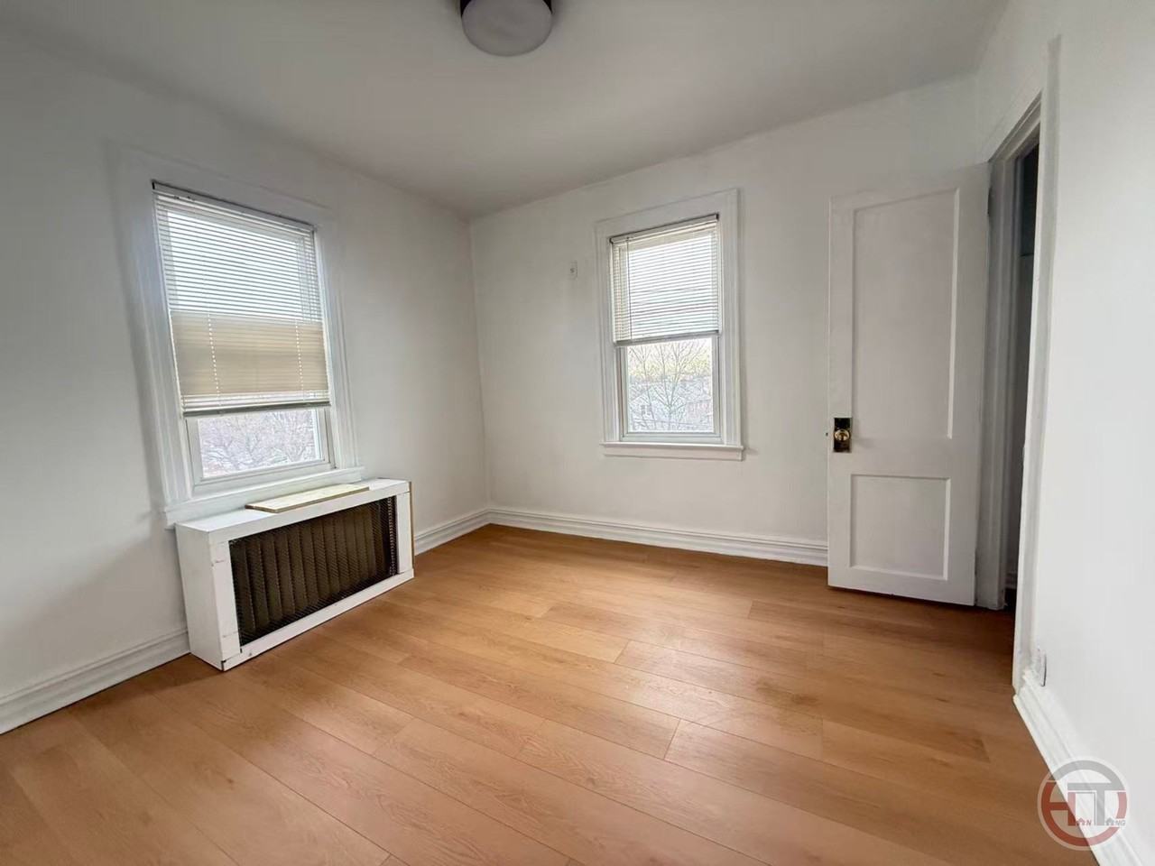 3070 Coddington Ave #1 - Photo 4 of 9