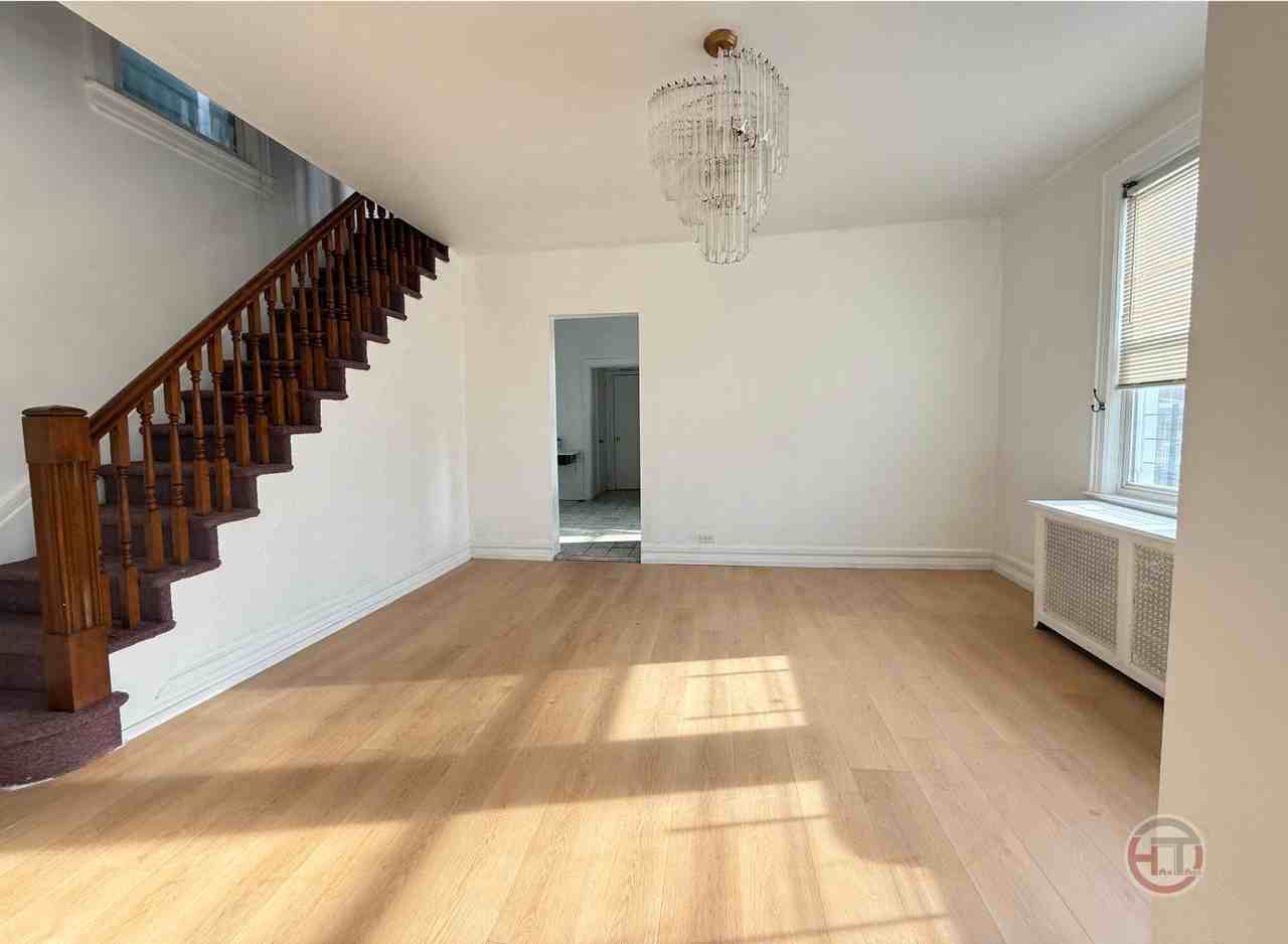 3070 Coddington Ave #1 - Photo 7 of 9