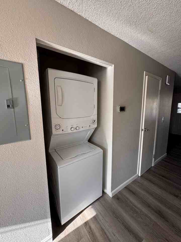 4633 S Crystal Way #E - Photo 6 of 18