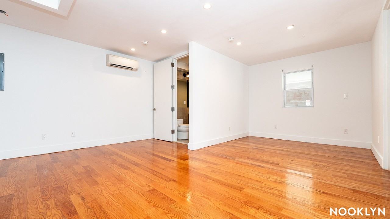 620 Parkside Ave #1B - Photo 6 of 20