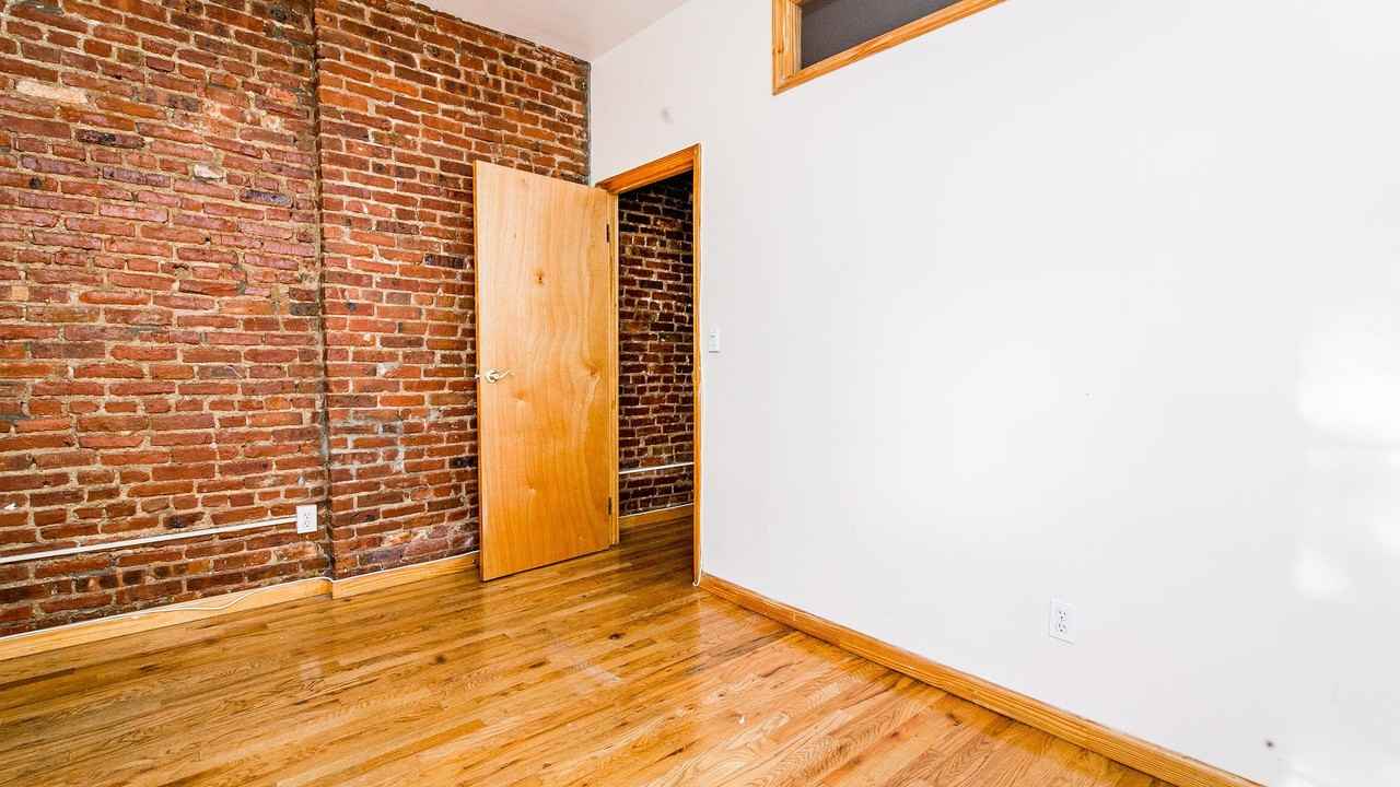 891 Bergen St #1L - Photo 2 of 9