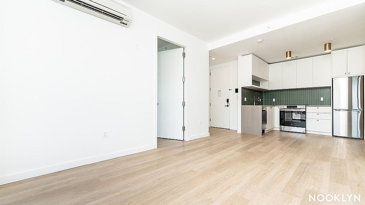 527 Grand Ave #901 - Photo 5 of 20