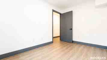 featured image of 2008 Fulton St #B1