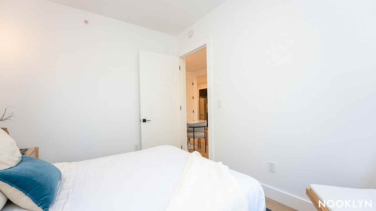 1042 President St #5F - Photo 3 of 20