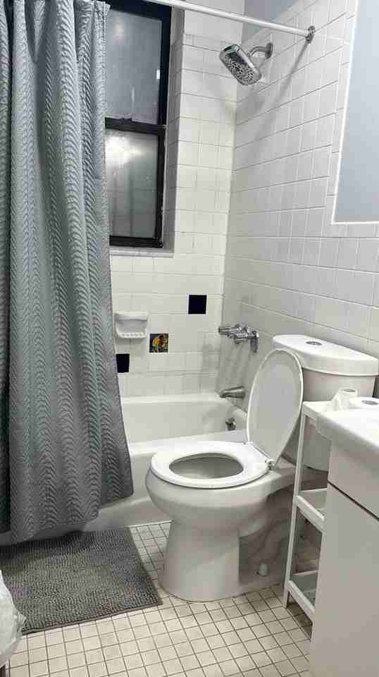 1200 Woodycrest Ave #2F - Photo 6 of 20
