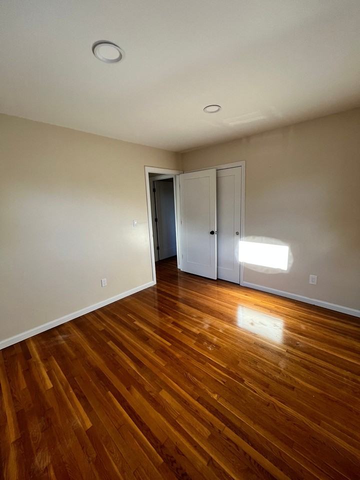 00 2nd St #2 - Photo 4 of 6