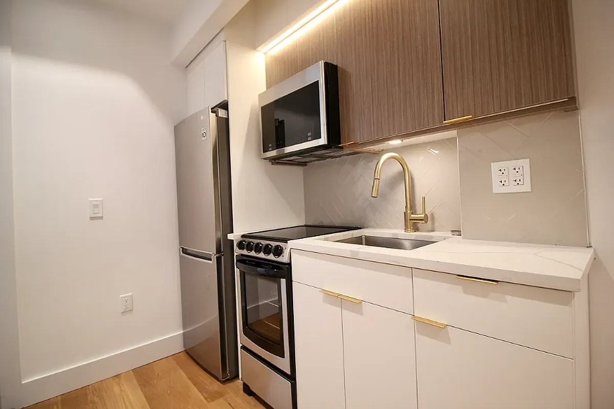 223 E 93rd St - Photo 2 of 9