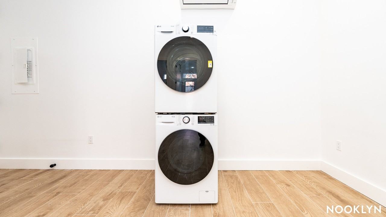 897 New York Ave #1R - Photo 6 of 15