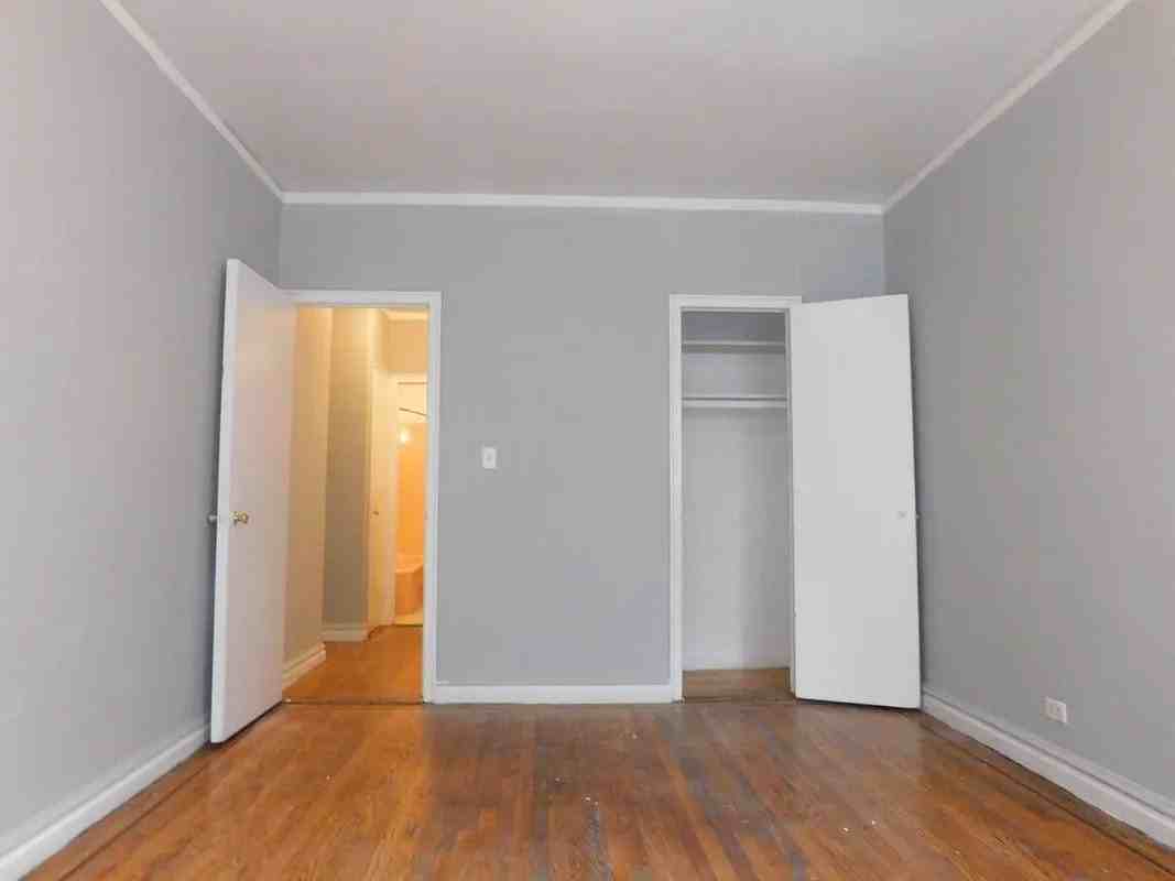 253 E 181st St #3A - Photo 6 of 9