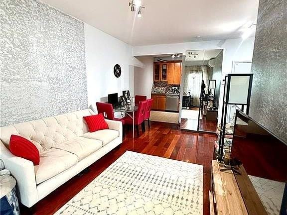 1917 Avenue X #31 - Photo 7 of 17