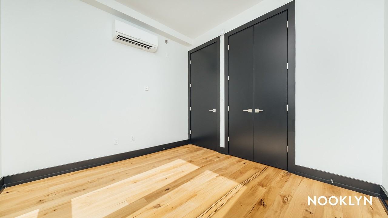 1270 New York Ave #503 - Photo 3 of 20