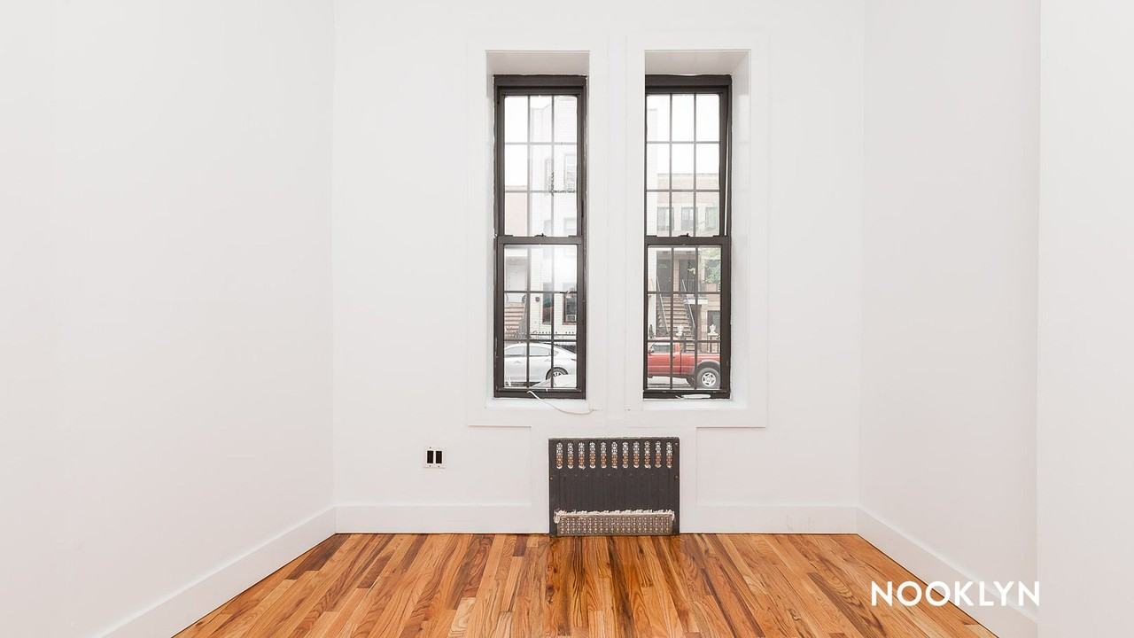 1154 Gates Ave #1L - Photo 3 of 20