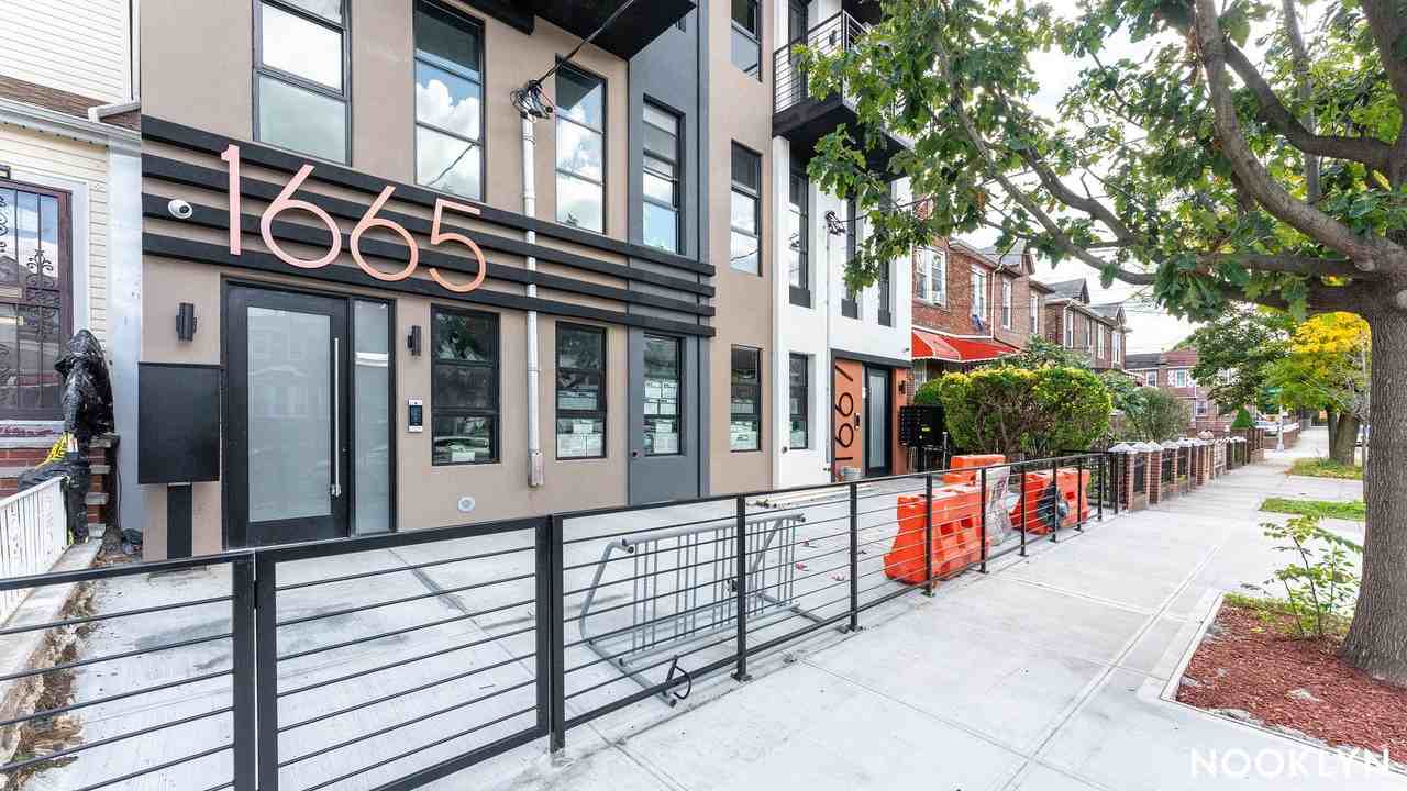 1665 Brooklyn Ave #3B - Photo 5 of 19