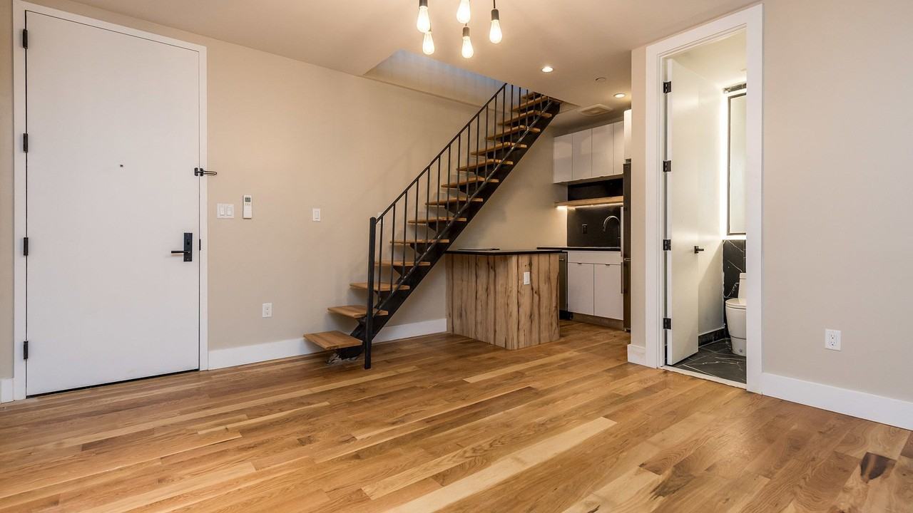 595 Myrtle Ave #4A - Photo 2 of 15