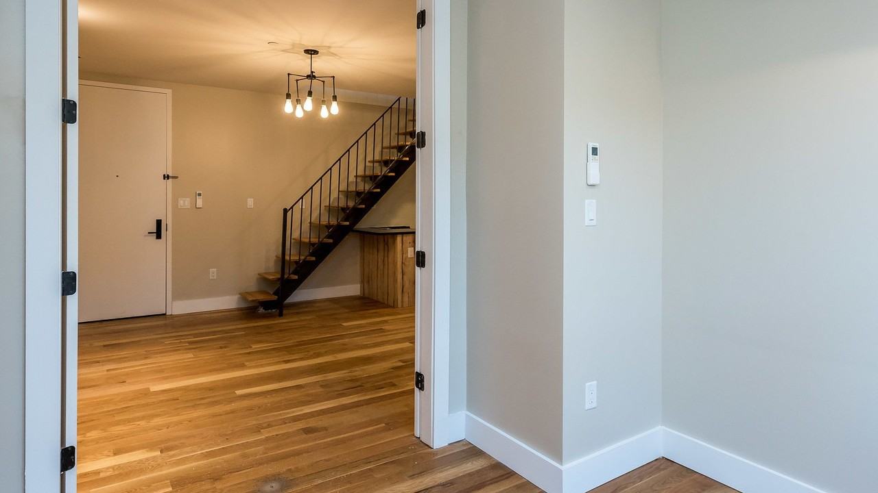 595 Myrtle Ave #4A - Photo 4 of 15