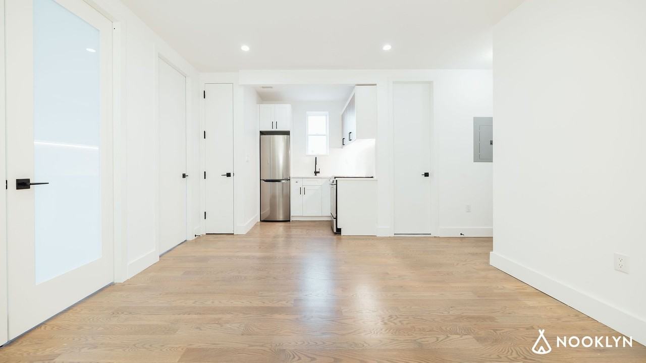 282 E 32nd St #3D - Photo 7 of 19
