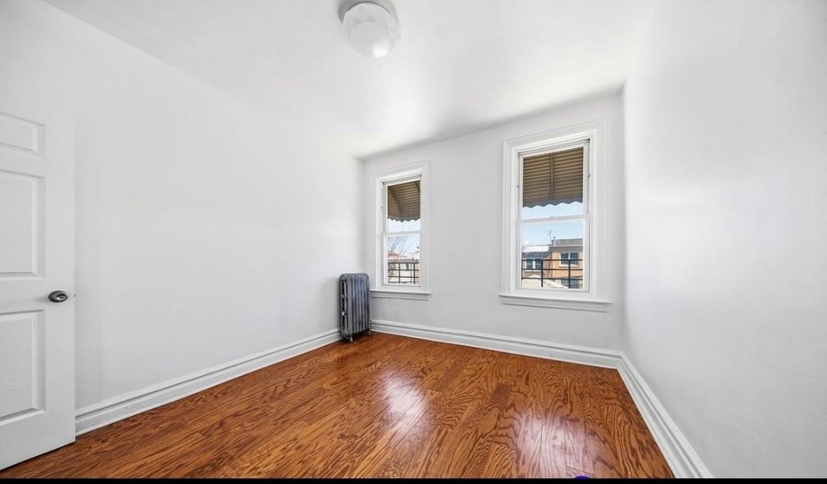 40-15 155th St #2ndFL - Photo 3 of 3