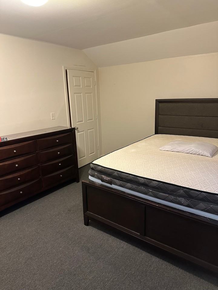 3442 Bruner Ave #2 - Photo 3 of 4