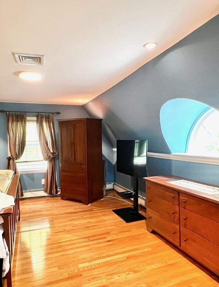 21520 43rd Ave - Photo 3 of 7