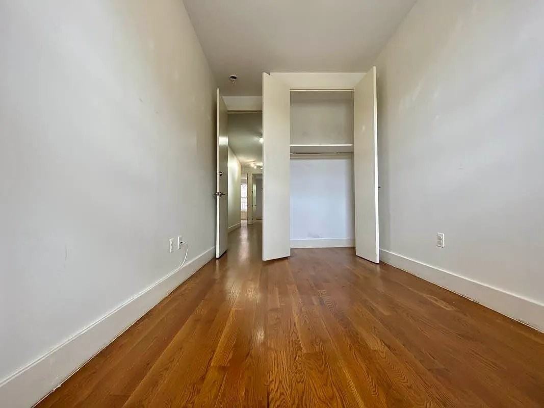 848 Madison St #3 - Photo 6 of 9