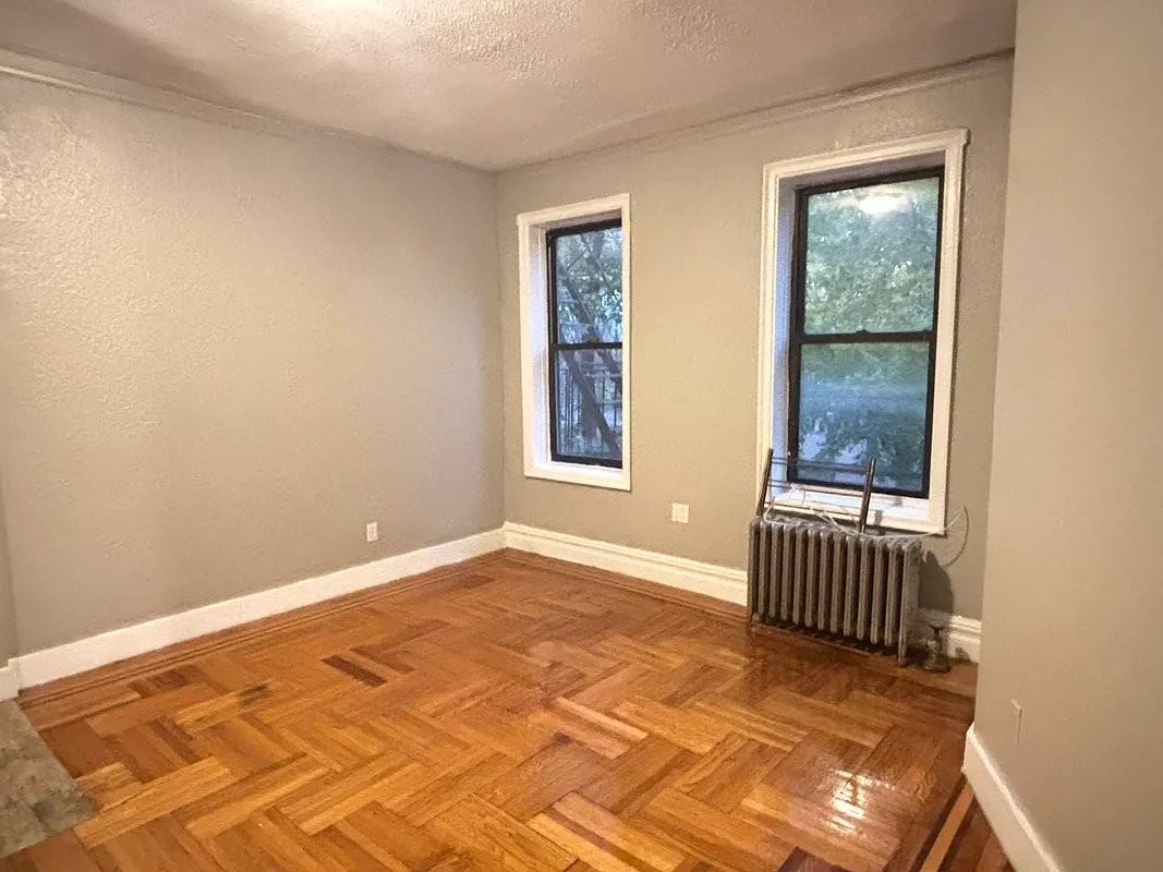 55 W Mosholu Pkwy N #6 - Photo 4 of 9