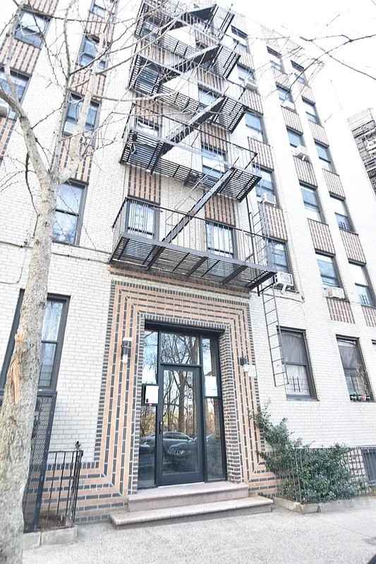 55 W Mosholu Pkwy N #6 - Photo 7 of 9