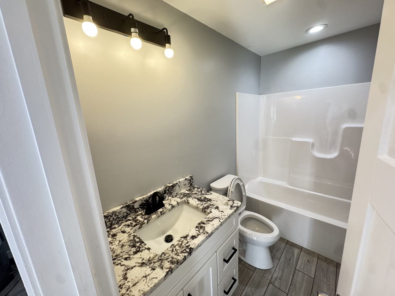 48 Charterhouse Avenue - Photo 5 of 24