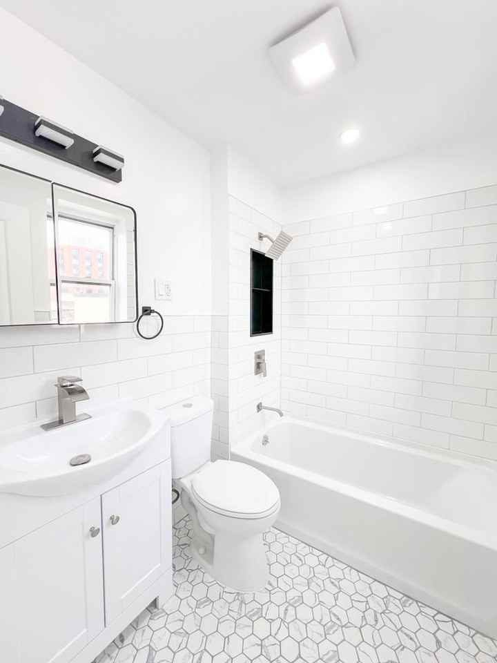 955 Pacific St #3 - Photo 5 of 10