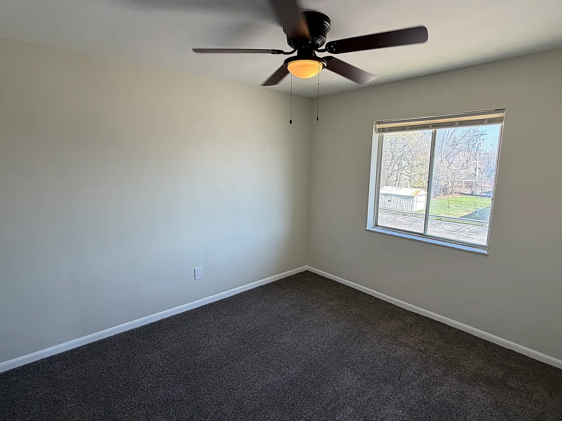 4578 East 131st Street - Photo 4 of 14