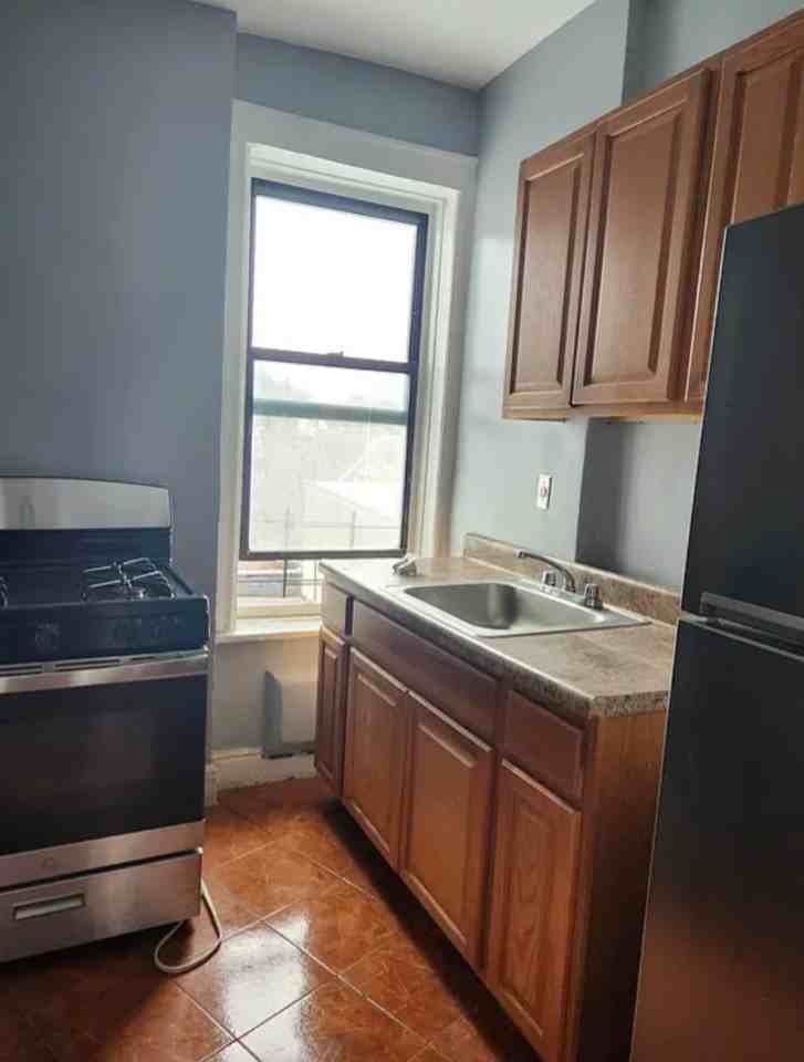 1115 Dorchester Rd
