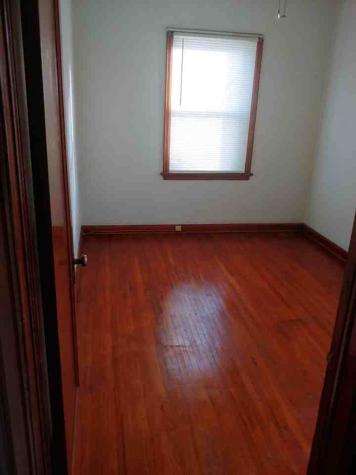 121 3rd Ave E - Photo 3 of 6
