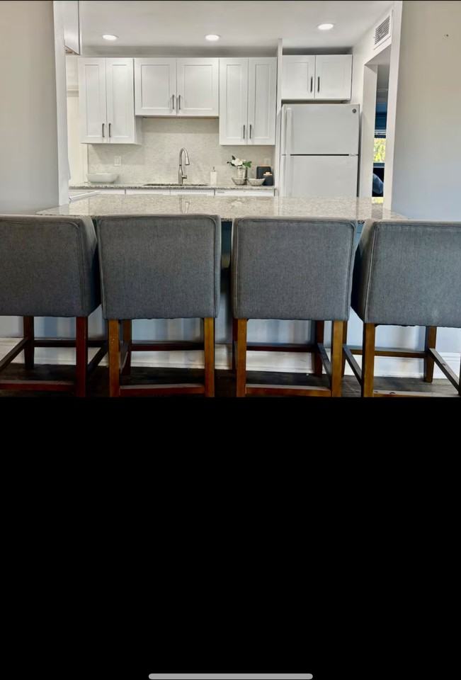 1501 Curlew Ave - Photo 4 of 20