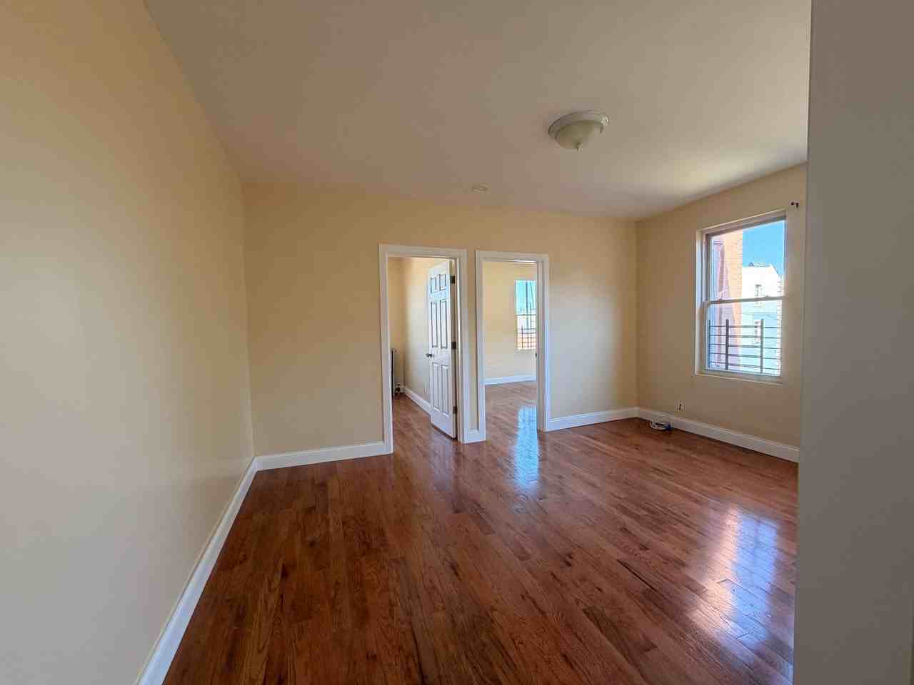 1965 Hobart Ave #3 - Photo 7 of 12