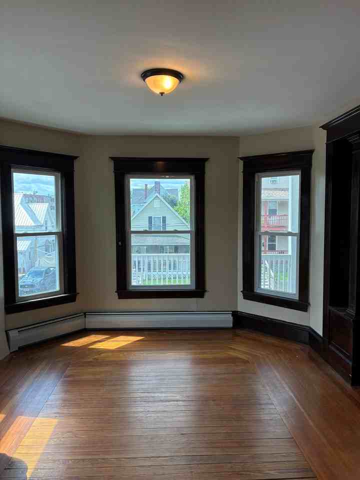 19 Gates St - Photo 2 of 7