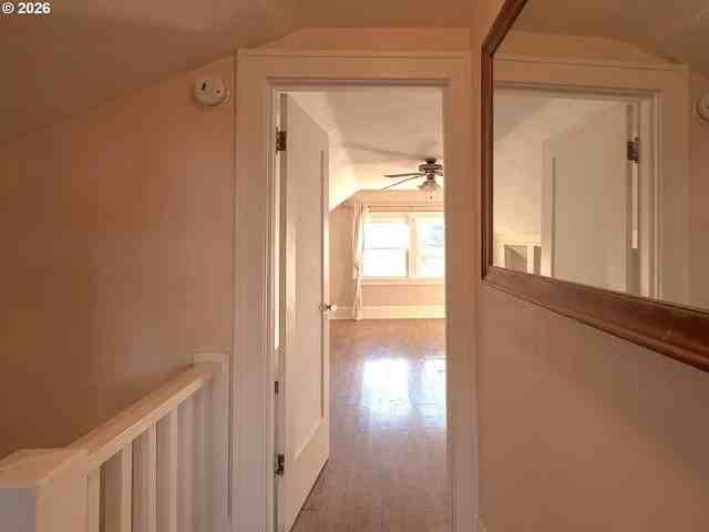 11020 Ne Glisan St - Photo 6 of 11