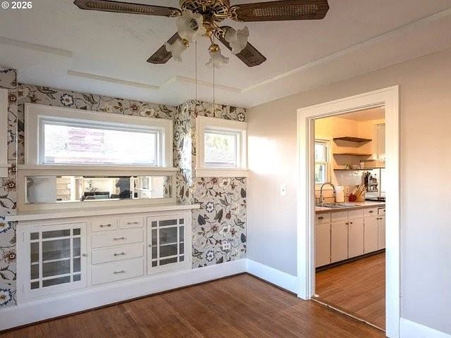 11020 Ne Glisan St - Photo 7 of 11