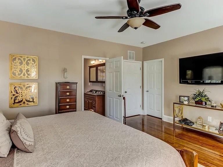 3547 Park St - Photo 5 of 8