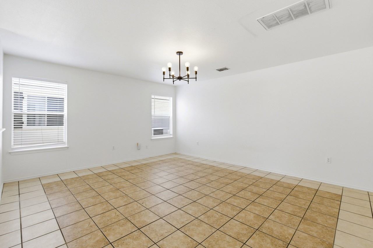 6611 Walnut Valley Dr - Photo 4 of 20